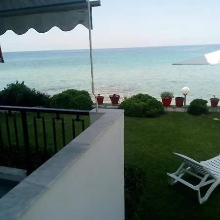 Apartament Iris Seafront Fourka