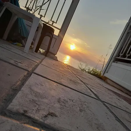 Apartment Iris Seafront Fourka
