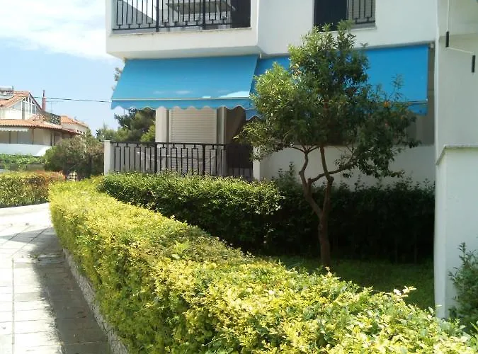 Iris Seafront * Fourka
