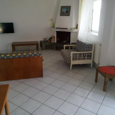 Iris Seafront Apartament *