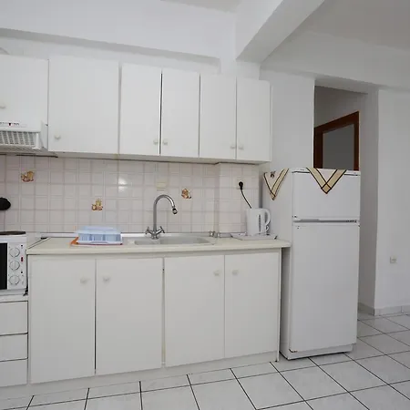 Iris Seafront Apartament *