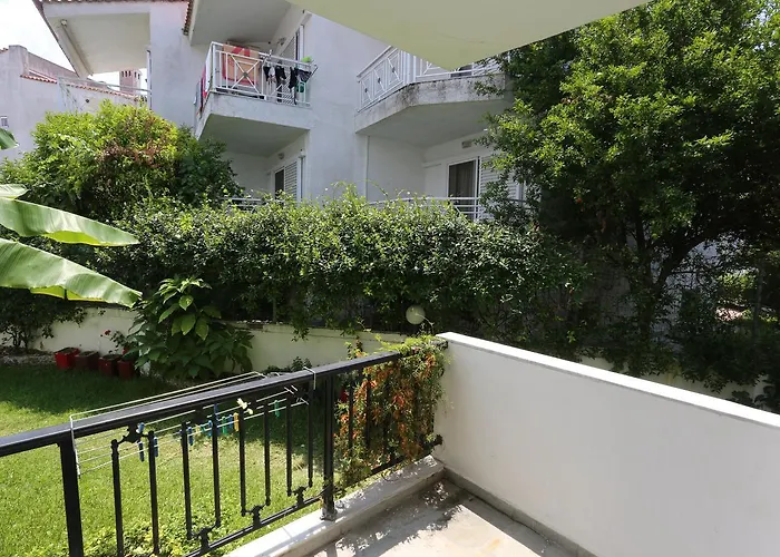 Iris Seafront Appartement Fourka