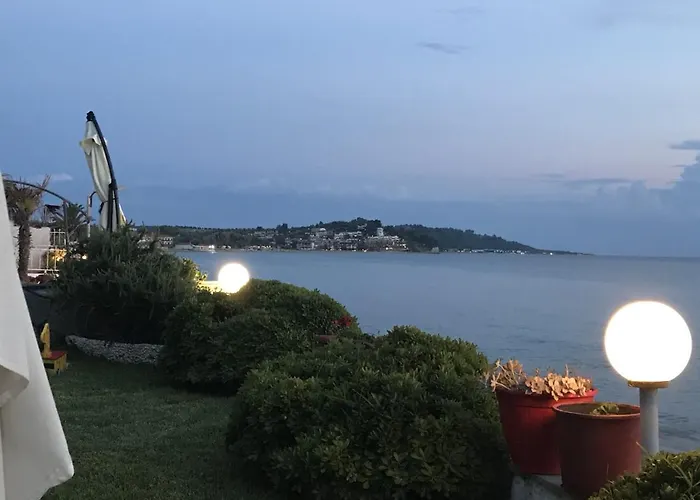 Iris Seafront Appartement Fourka