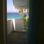 Apartment Iris Seafront *