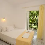 Iris Seafront Apartment