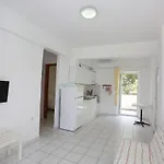 Apartment Iris Seafront Fourka