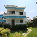 Apartment Iris Seafront *