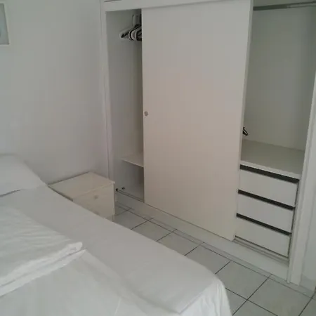 Apartament Iris Seafront Fourka