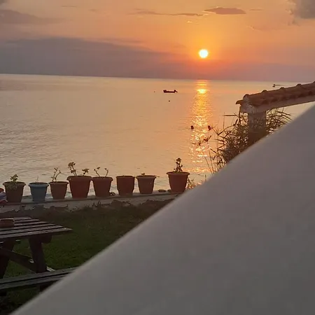Iris Seafront Апартаменты Фурка