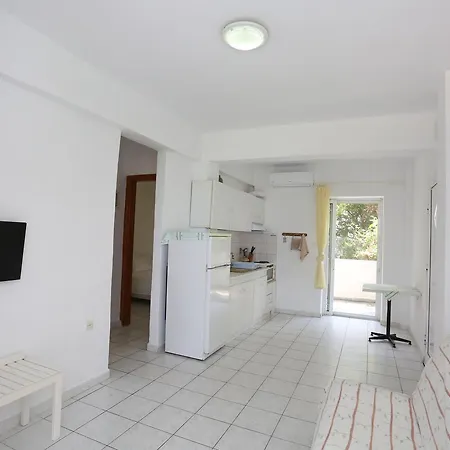 Apartament Iris Seafront Fourka
