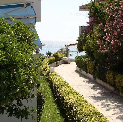 Iris Seafront *