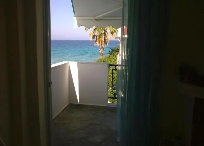 Apartment Iris Seafront *