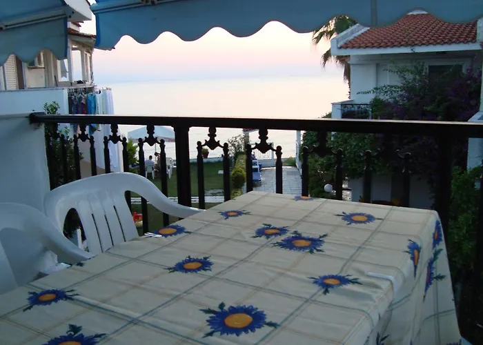 Iris Seafront Fourka