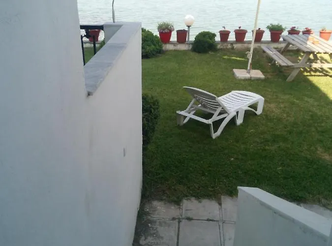 Iris Seafront * Fourka