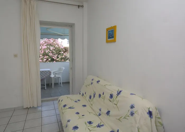 Iris Seafront Apartment