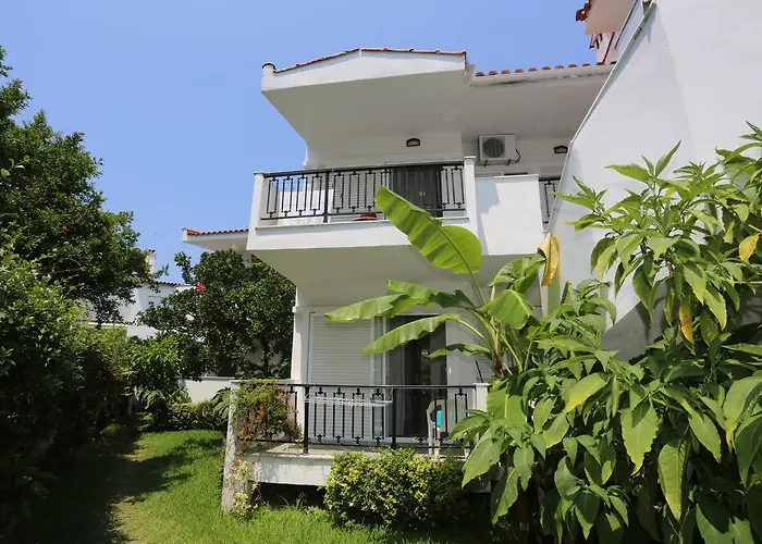 Iris Seafront Apartment *